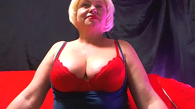 NaughtyMILF4UX online show from 18, 1, 2026