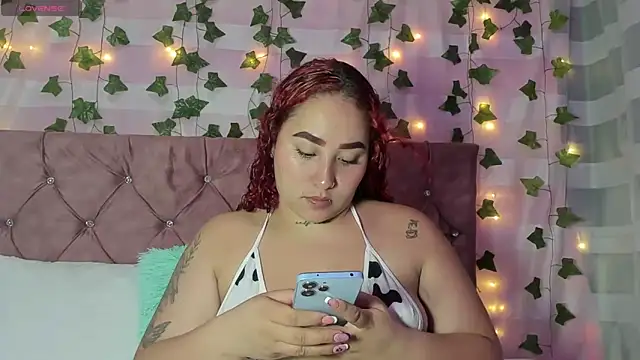 Ayla-marttinez online show from 10, 4, 2026