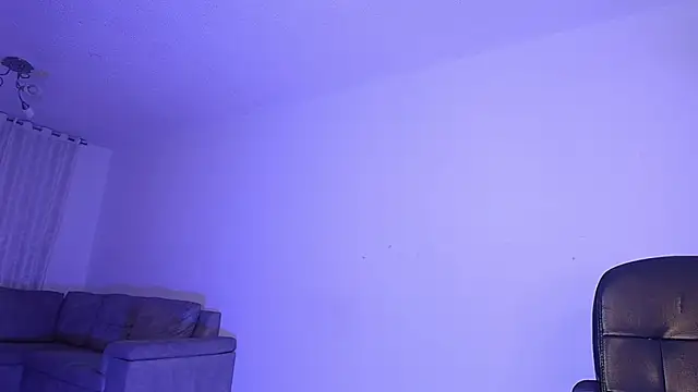 alina lee online show from 28, 4, 2026