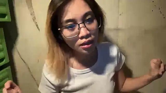 LenoraFrailey online show from 11, 1, 2026