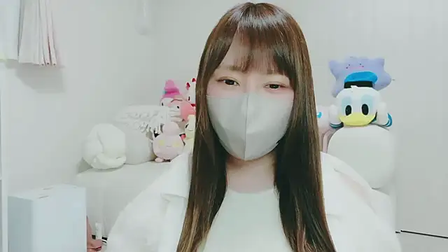 yuyuchan   online show from 9, 3, 2026