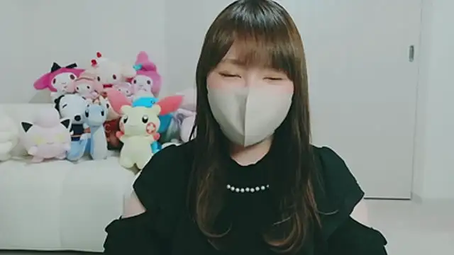 yuyuchan   online show from 15, 4, 2026