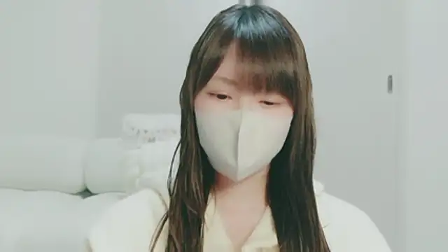 yuyuchan   online show from 17, 5, 2026
