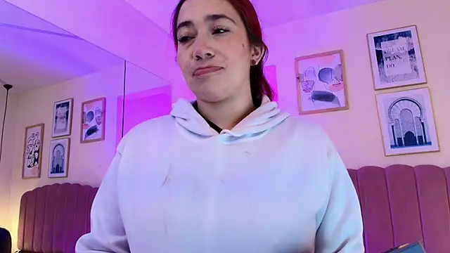 Celestee15  online show from 21, 7, 2026
