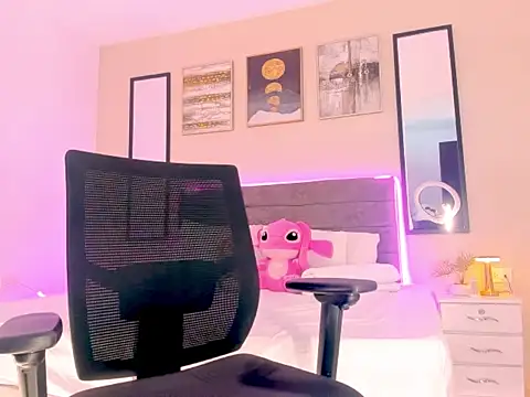 Snapshot of back_thomson chatting on 13, 2, 2026 back thomson online show from 13, 2, 2026