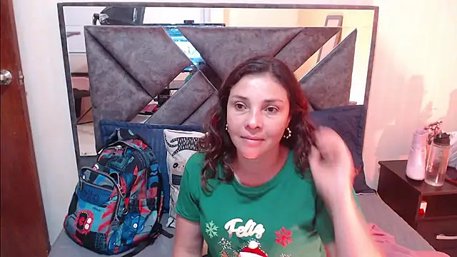 Natashaa Clauss online show from 16, 12, 2025