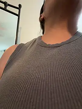 Snapshot of BettyWhispers chatting on 8, 3, 2026 BettyWhispers online show from 8, 3, 2026