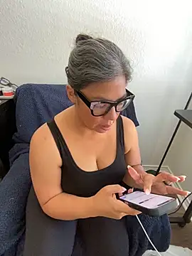 Snapshot of BettyWhispers chatting on 15, 3, 2026 BettyWhispers online show from 15, 3, 2026