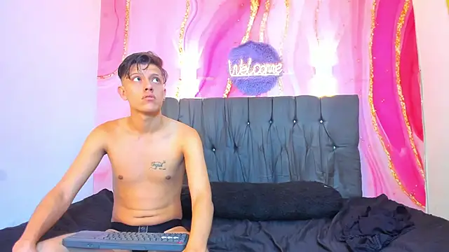 Hotsweet Guys online show from 14, 12, 2025