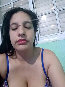 julietaloovee online show from 1, 3, 2026