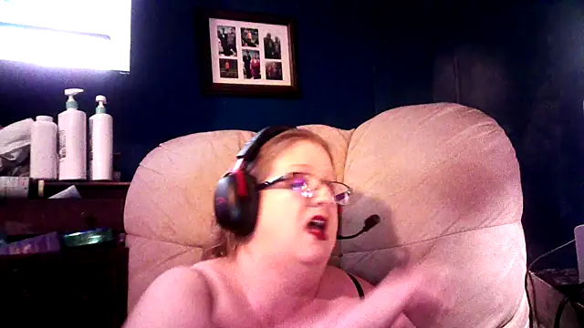 Snapshot of jade-belle chatting on 24, 2, 2026 jade-belle online show from 24, 2, 2026