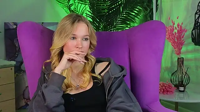 ElizFait online show from 14, 12, 2025