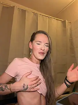 Snapshot of vinique99 chatting on 1, 3, 2026 vinique99 online show from 1, 3, 2026