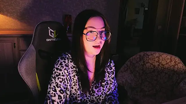 Snapshot of AnneAverry chatting on 11, 2, 2026 AnneAverry online show from 11, 2, 2026