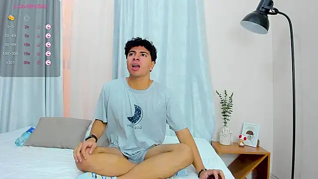 Snapshot of cherry_blossom77 chatting on 8, 1, 2026 cherry blossom77 online show from 8, 1, 2026