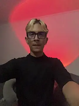 Snapshot of Dracco_Velour_ chatting on 20, 2, 2026 Dracco Velour online show from 20, 2, 2026