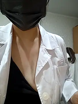 Emilyhomegirl1 online show from 2, 3, 2026