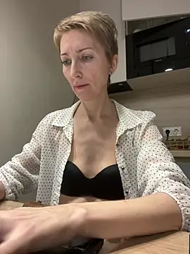 Snapshot of Sensual_Flower chatting on 2, 2, 2026 Sensual Flower online show from 2, 2, 2026