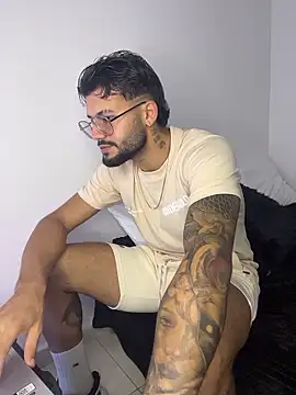 thedragonboyxxx online show from 5, 1, 2026