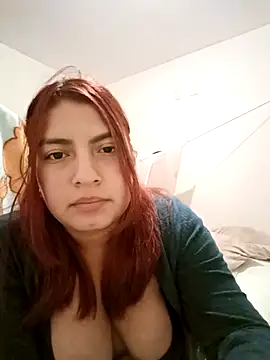 Snapshot of LUNARB23 chatting on 20, 12, 2025 LUNARB23 online show from 20, 12, 2025