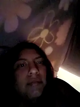 Snapshot of LUNARB23 chatting on 22, 12, 2025 LUNARB23 online show from 22, 12, 2025