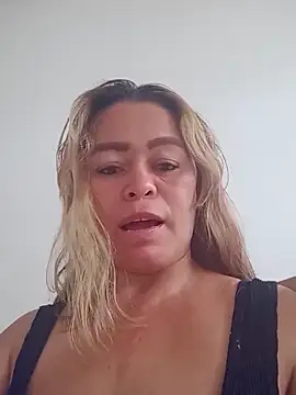 Snapshot of Tinkerbell0920 chatting on 11, 4, 2026 Tinkerbell0920 online show from 11, 4, 2026