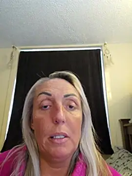 Snapshot of theblondecocklover chatting on 8, 5, 2026 theblondecocklover online show from 8, 5, 2026