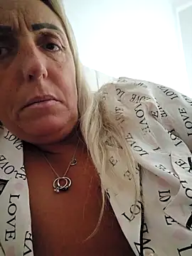 Snapshot of theblondecocklover chatting on 23, 5, 2026 theblondecocklover online show from 23, 5, 2026