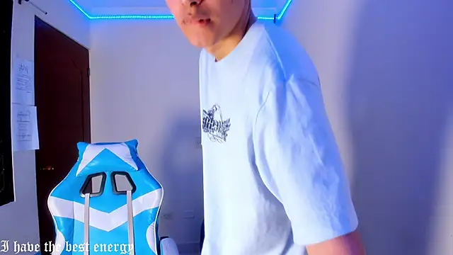 Snapshot of harry_jonshon69 chatting on 4, 2, 2026 harry jonshon69 online show from 4, 2, 2026