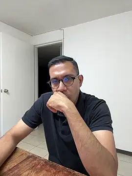 Snapshot of AdrianGarcia89 chatting on 6, 6, 2026 AdrianGarcia89 online show from 6, 6, 2026