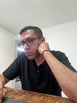 Snapshot of AdrianGarcia89 chatting on 12, 6, 2026 AdrianGarcia89 online show from 12, 6, 2026
