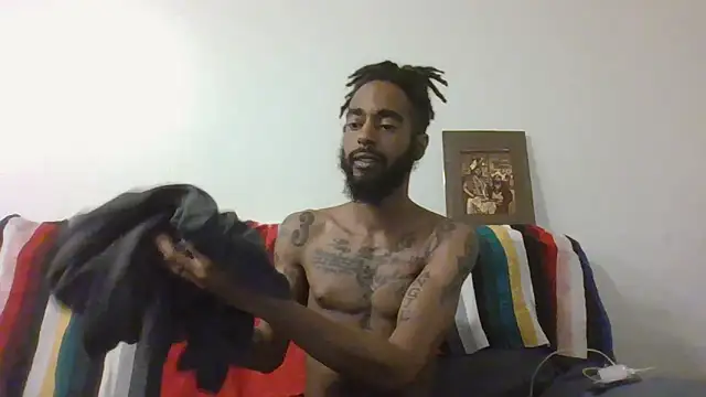 Snapshot of AverageAnt_ chatting on 18, 2, 2026 AverageAnt online show from 18, 2, 2026