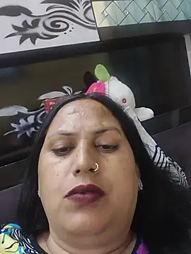 Hotmylips online show from 25, 5, 2026