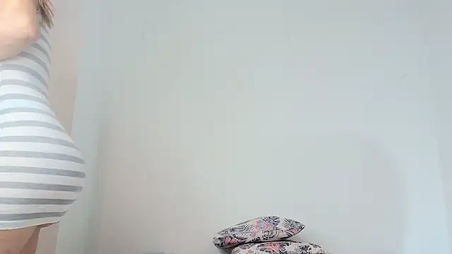 saramaartinez online show from 3, 2, 2026