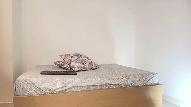 saramaartinez online show from 9, 2, 2026