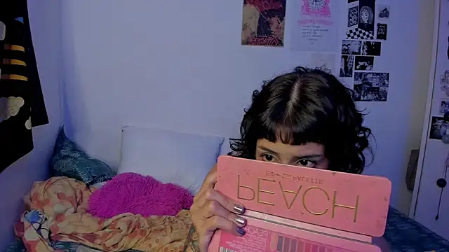 harakitty  online show from 9, 7, 2026