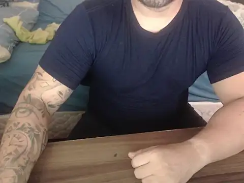 Snapshot of drlluis chatting on 7, 2, 2026 drlluis online show from 7, 2, 2026