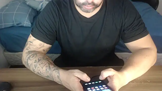 Snapshot of drlluis chatting on 17, 2, 2026 drlluis online show from 17, 2, 2026