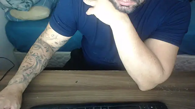 Snapshot of drlluis chatting on 19, 2, 2026 drlluis online show from 19, 2, 2026