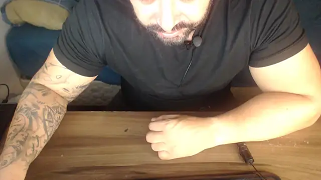 Snapshot of drlluis chatting on 21, 2, 2026 drlluis online show from 21, 2, 2026