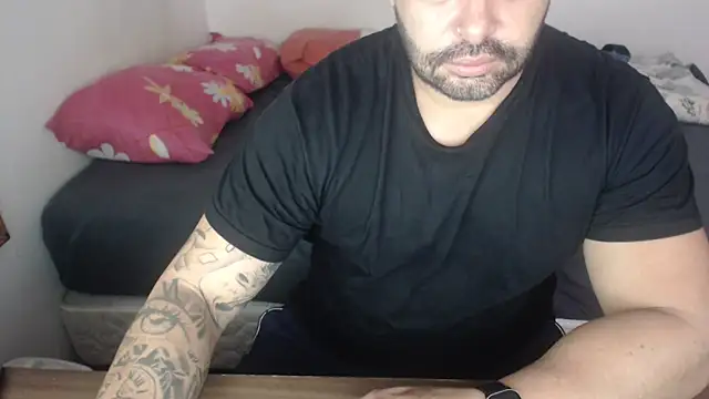 Snapshot of drlluis chatting on 3, 3, 2026 drlluis online show from 3, 3, 2026