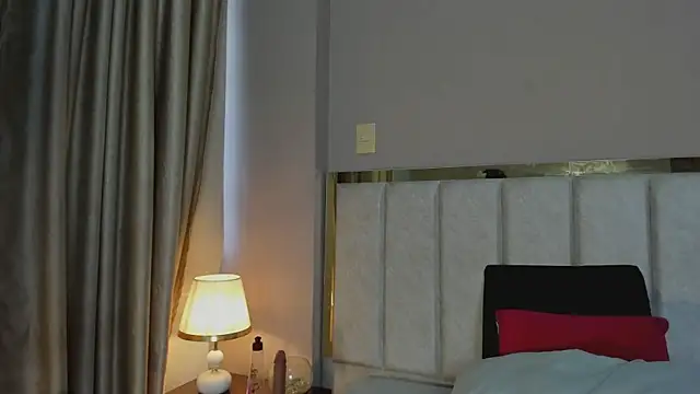 GahiaBelucci online show from 13, 3, 2026