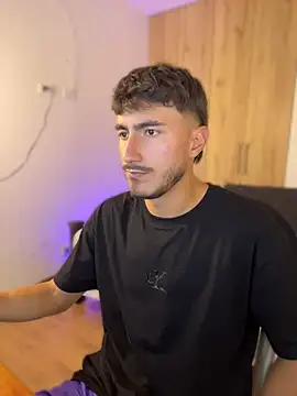 LIAM COLT online show from 8, 4, 2026