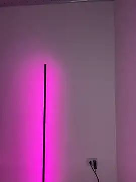 Nicollewest1 online show from 5, 2, 2026