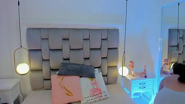 amber  ferrera online show from 20, 3, 2026