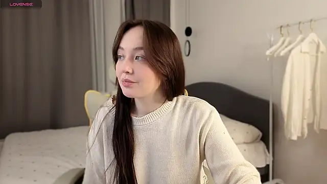 Snapshot of fallin_lovee chatting on 20, 2, 2026 fallin lovee online show from 20, 2, 2026