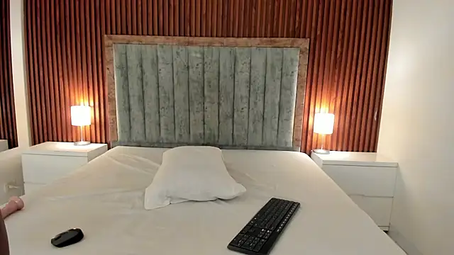 Lakisha Jackson  online show from 24, 2, 2026