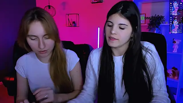 Snapshot of lizzie_boom_ chatting on 2, 2, 2026 lizzie boom online show from 2, 2, 2026