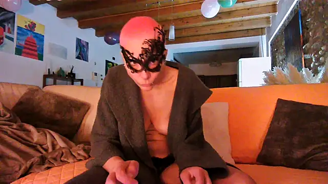 ErotiKat online show from 3, 3, 2026