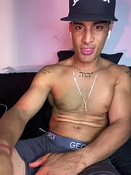 Snapshot of Maicol_xxxx chatting on 10, 3, 2026 Maicol xxxx online show from 10, 3, 2026